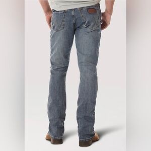 Wrangler Retro Slim Boot Medium Wash Jeans 30x32